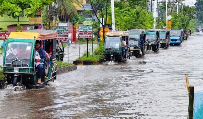 ১৮৪ মিলিমিটার বৃষ্টিতে তলিয়েছে নিম্নাঞ্চল, সুফল মেলেনি ৮২৩ কোটি টাকার প্রকল্পের